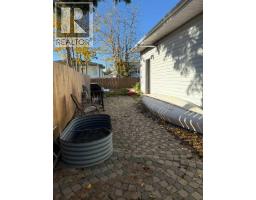 10415 107 Avenue, High Level, AB T0H1Z0 Photo 39