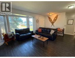 3pc Bathroom - 10415 107 Avenue, High Level, AB T0H1Z0 Photo 7