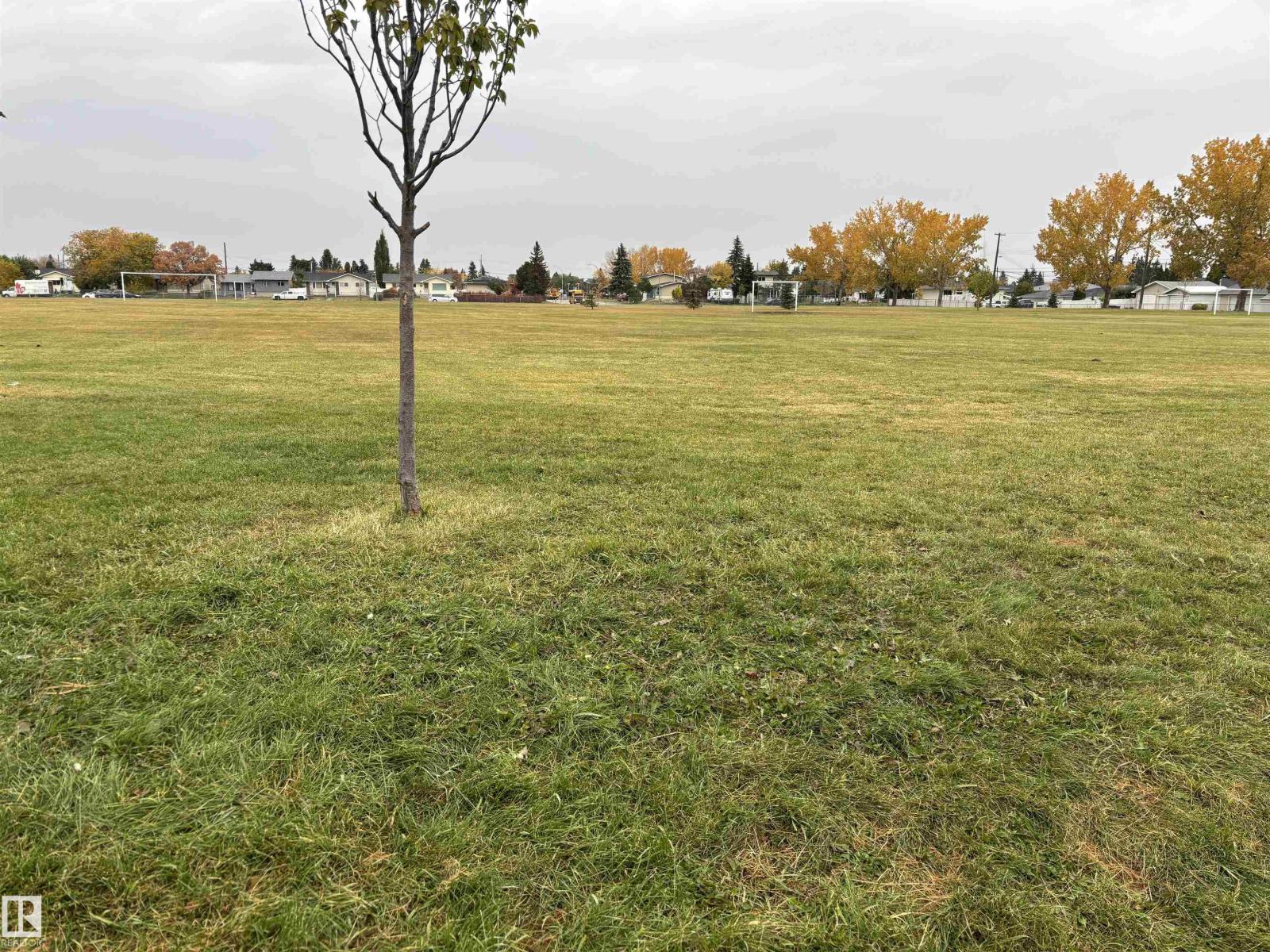7623 130 AV NW - 30