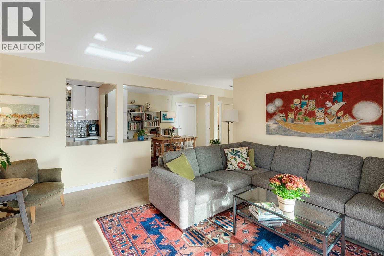 416 1433 Faircliff Lane, Victoria