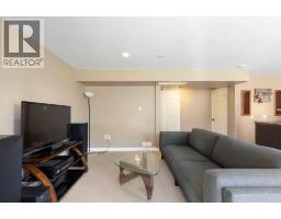 11 Royal Crest Court NW - photo 28