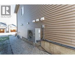 452 Tekarra Drive Nw, Calgary, AB T3R2E9 Photo 40
