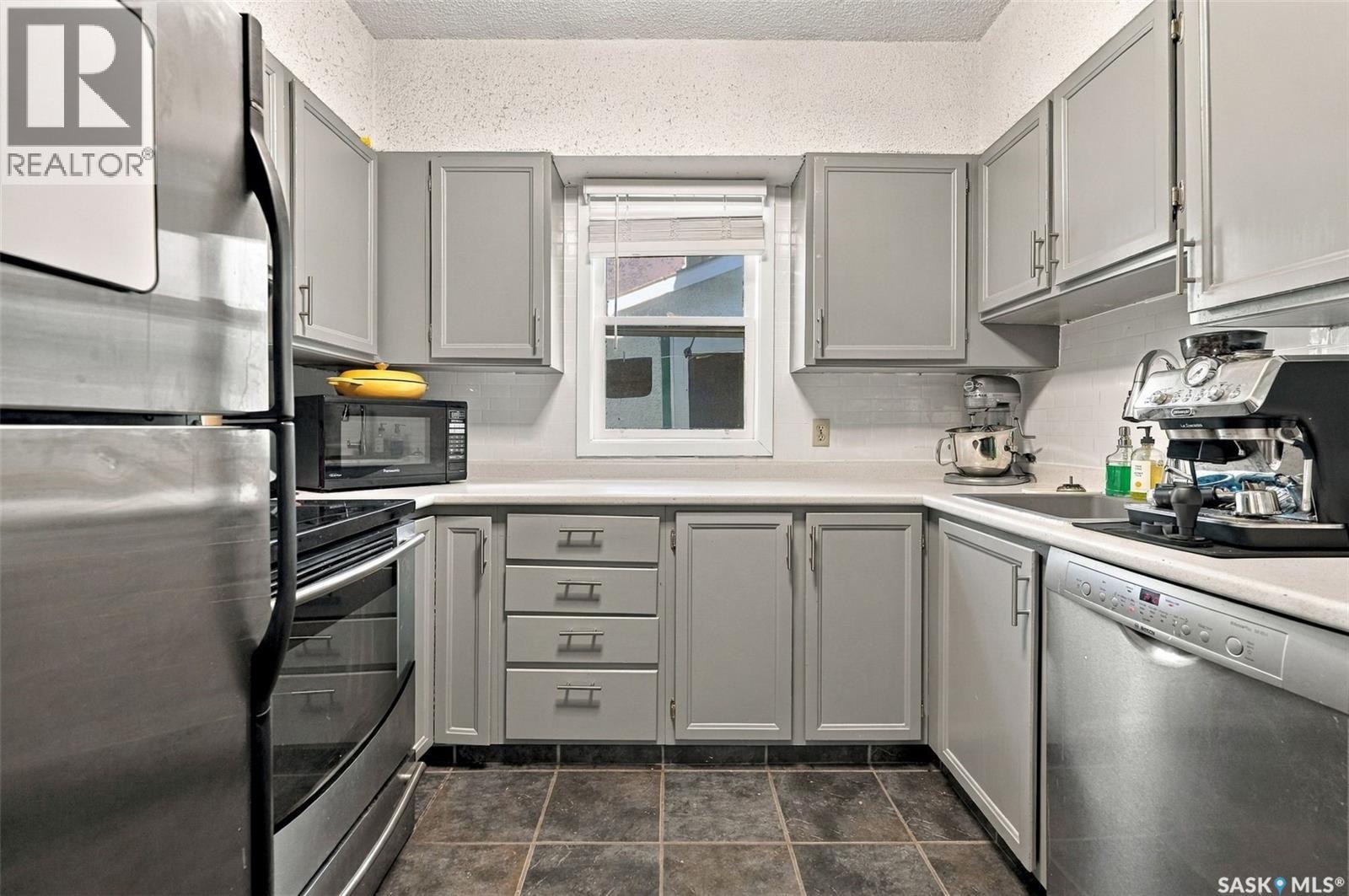 2334 Garnet STREET - 17