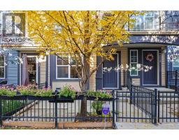 711 Mckenzie Towne Square SE - photo 1