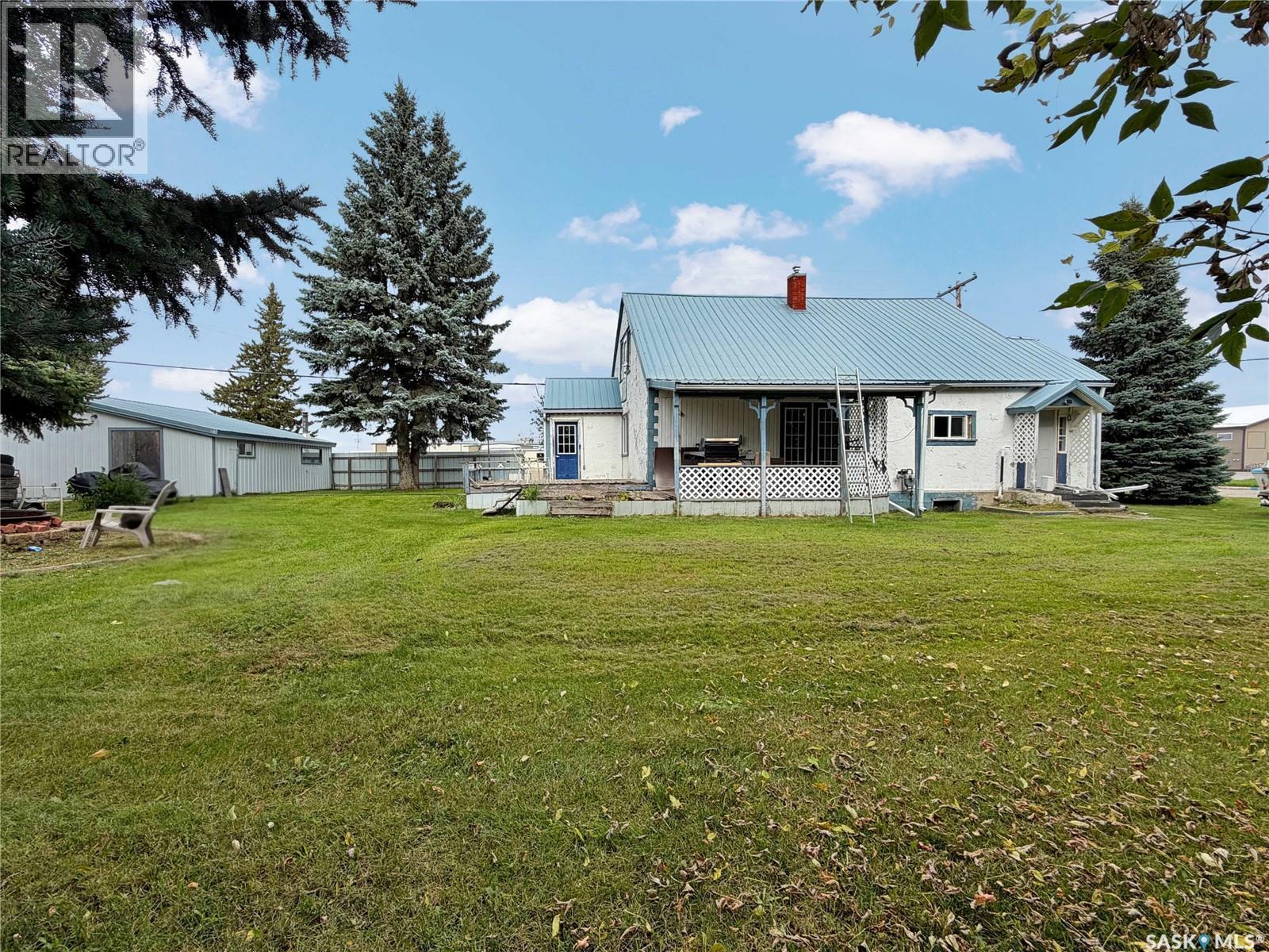 320 Pelly STREET - 44