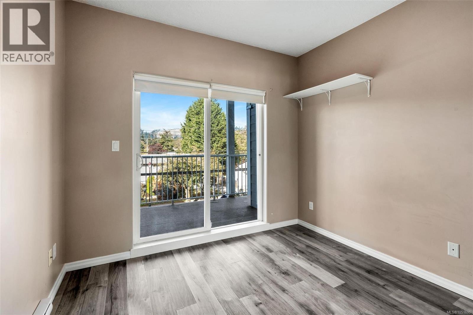 #307 2823 Jacklin Rd - 19
