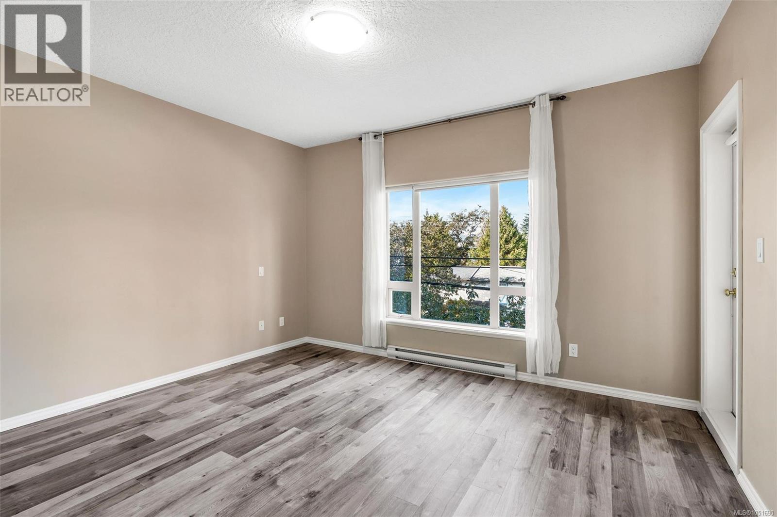 #307 2823 Jacklin Rd - 17