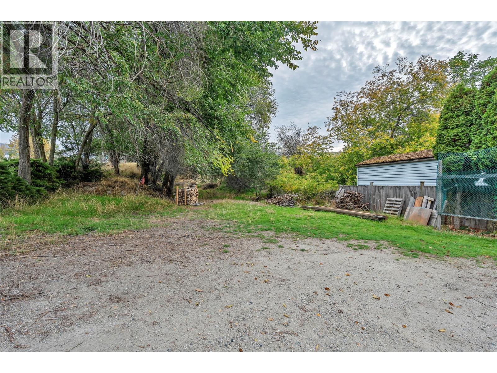692 Vancouver Avenue - 45