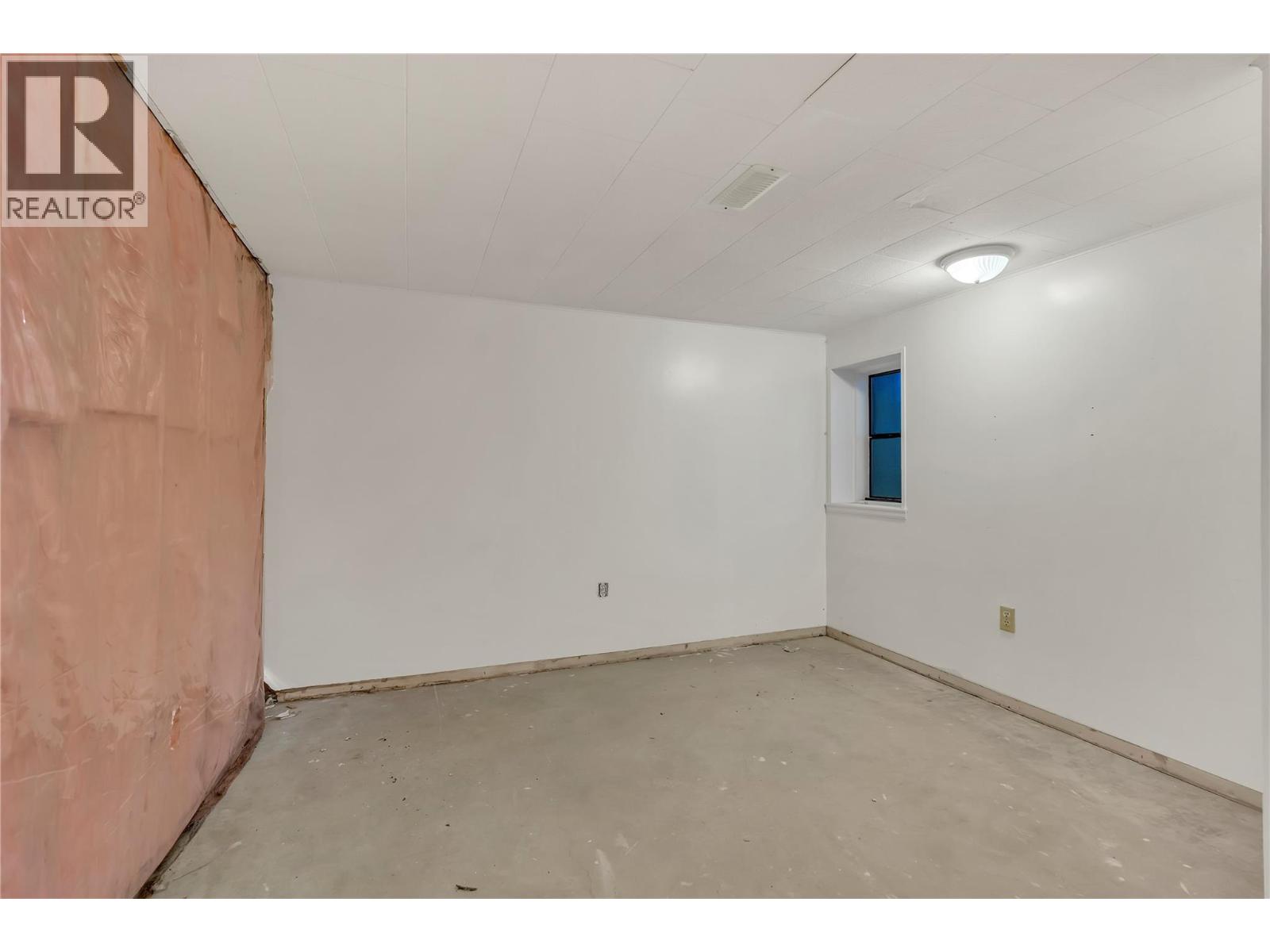  692 Vancouver Avenue, Penticton