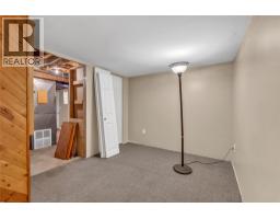 692 Vancouver Avenue, Penticton, BC V2A1A6 Photo 29