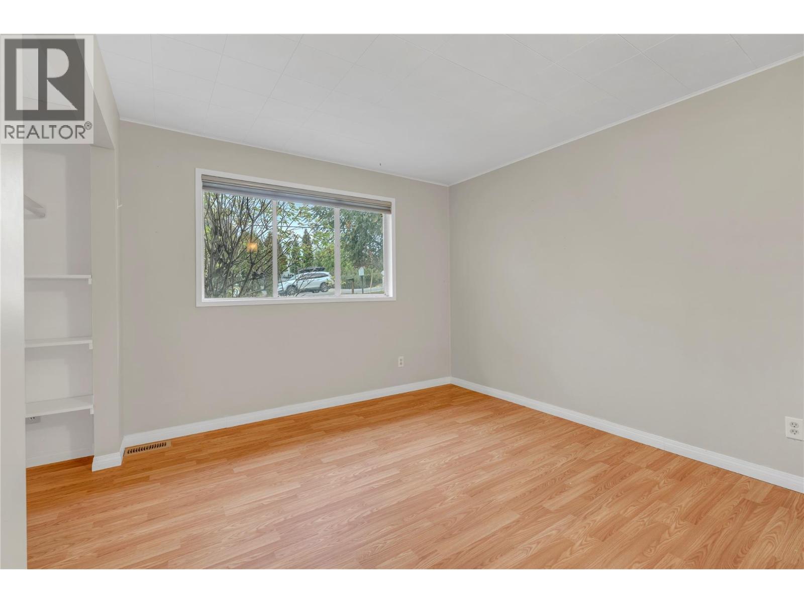 692 Vancouver Avenue - 19