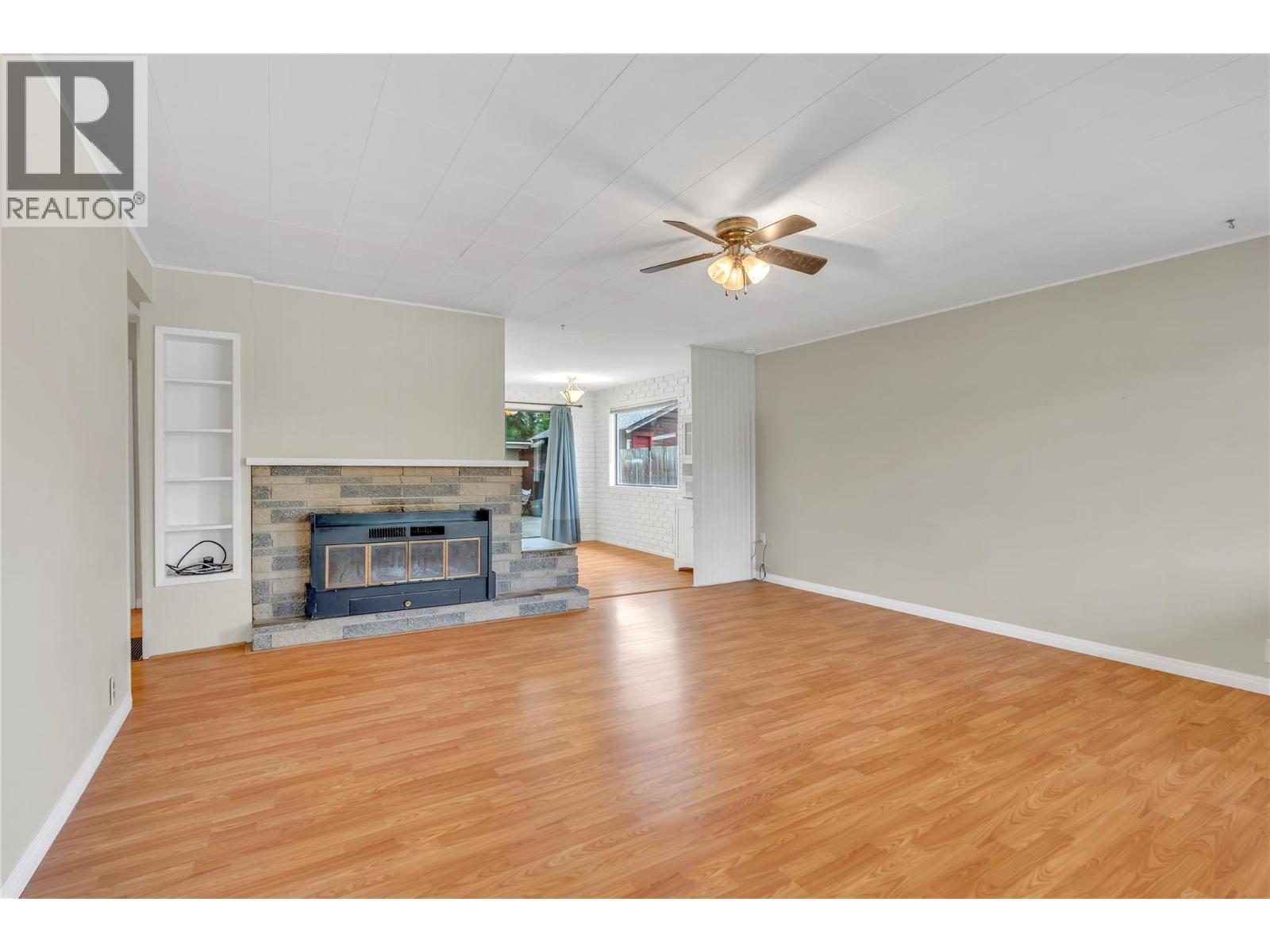 692 Vancouver Avenue - 3
