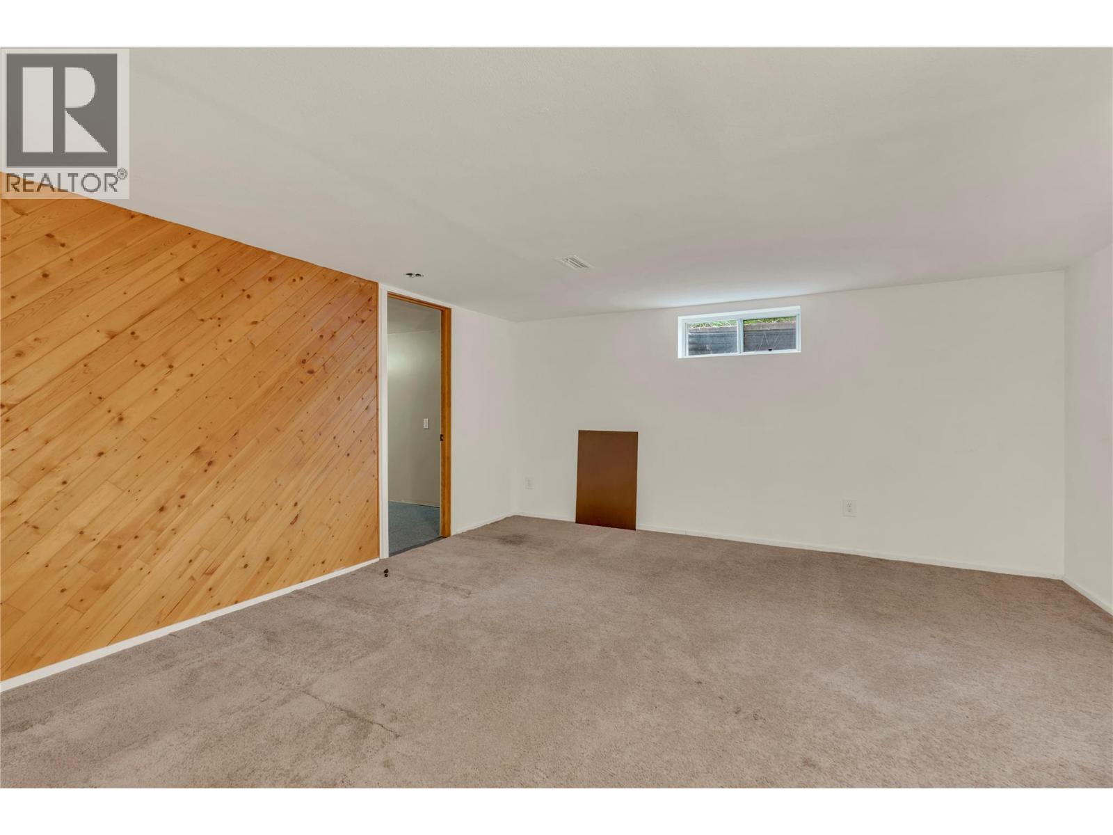 692 Vancouver Avenue - 27