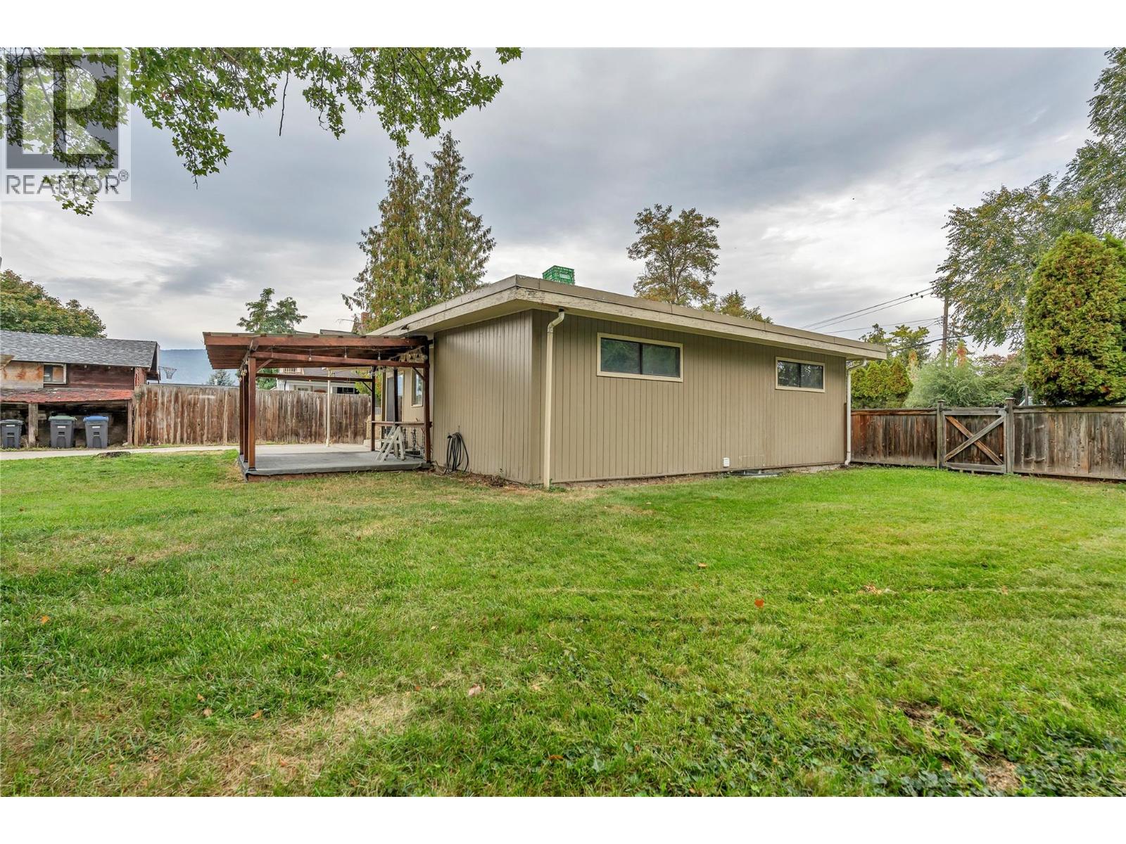  692 Vancouver Avenue, Penticton