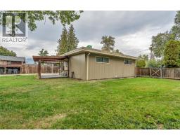 692 Vancouver Avenue, Penticton, BC V2A1A6 Photo 42