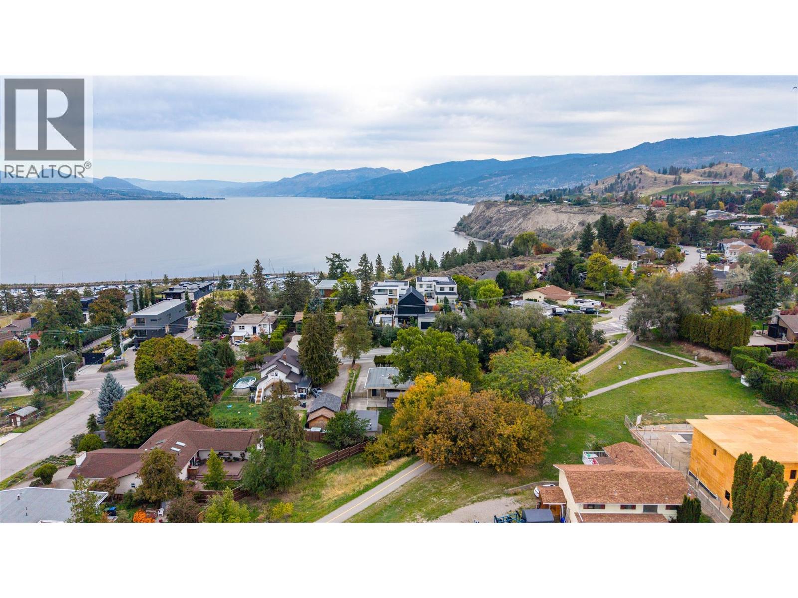 692 Vancouver Avenue - 48