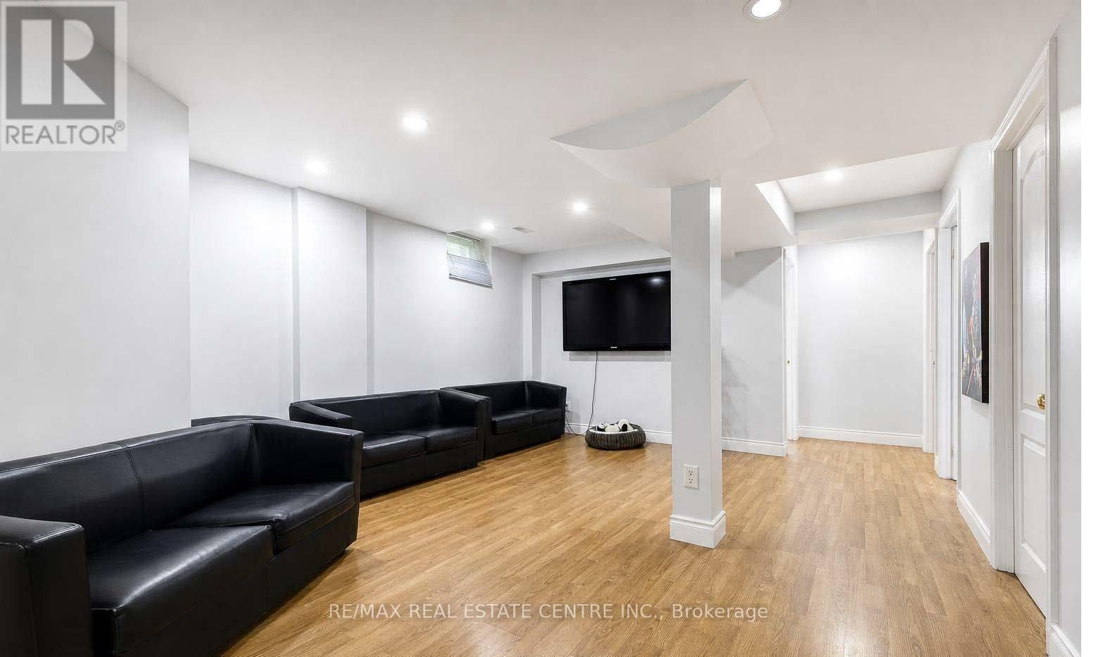 764 AVOCADO CRESCENT - 26