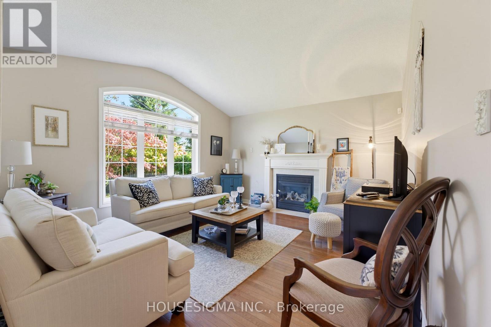 103 THOROUGHBRED BOULEVARD - 12