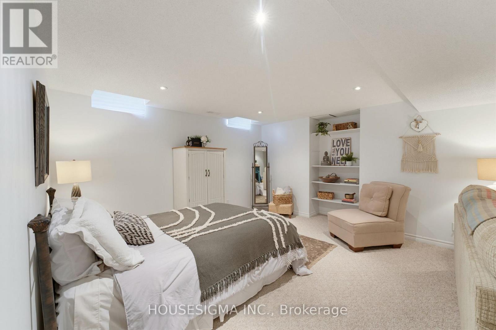 103 THOROUGHBRED BOULEVARD - 25