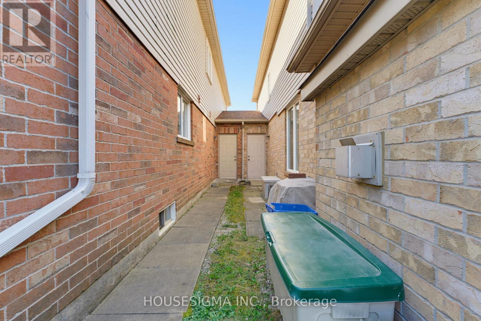 103 THOROUGHBRED BOULEVARD - 35