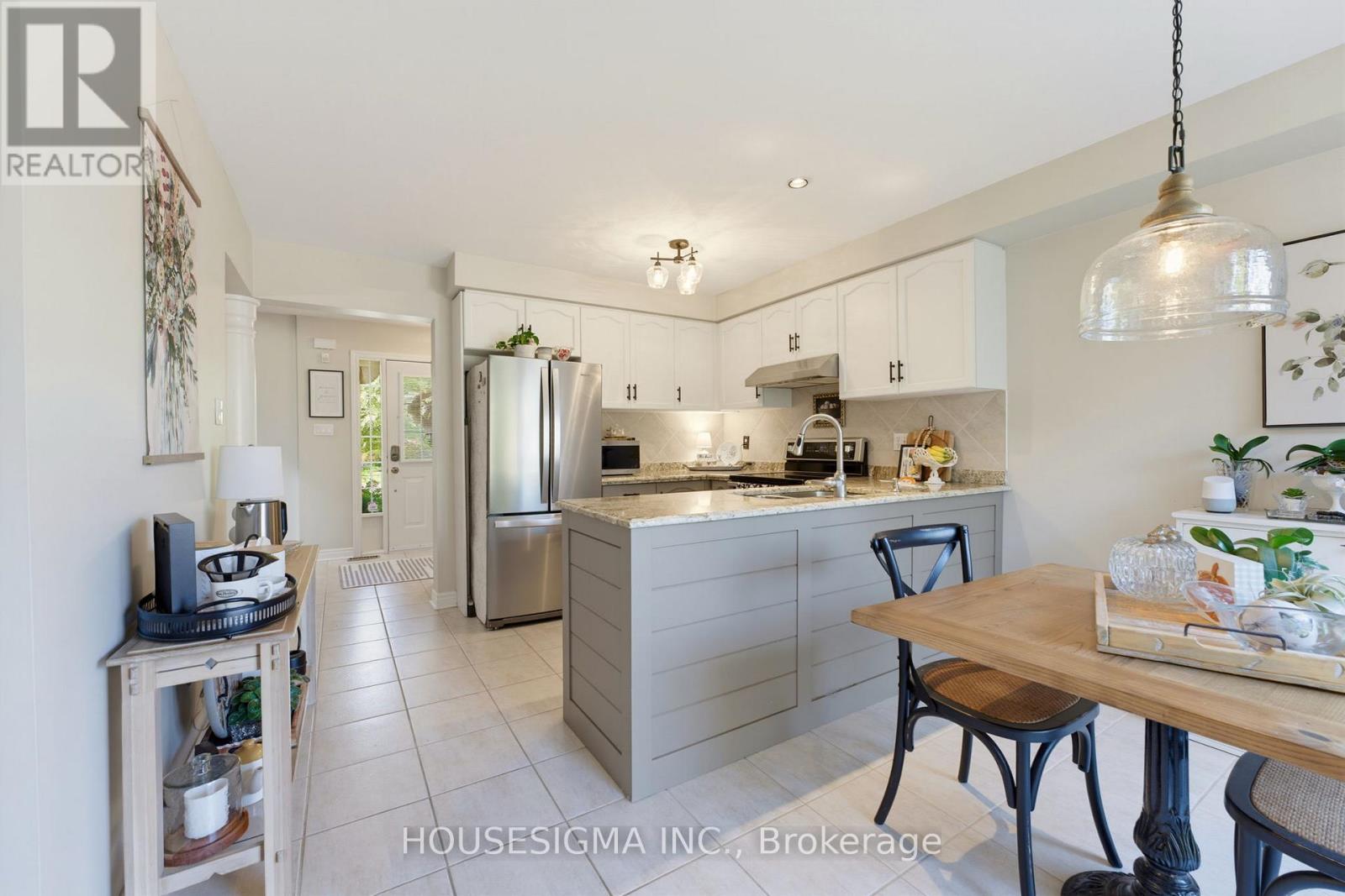 103 THOROUGHBRED BOULEVARD - Image 9