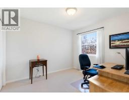 85 Royal Oak Crescent NW - photo 35