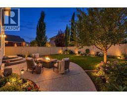85 Royal Oak Crescent NW - photo 13