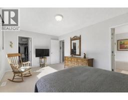 85 Royal Oak Crescent NW - photo 29