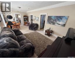 Storage - 515 1st Street E, Shaunavon, SK S0N2M0 Photo 11