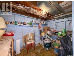 515 1st Street E, Shaunavon, SK S0N2M0 Photo 35