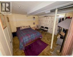 515 1st Street E, Shaunavon, SK S0N2M0 Photo 36
