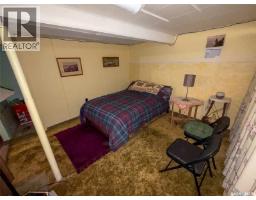 515 1st Street E, Shaunavon, SK S0N2M0 Photo 37