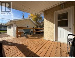 515 1st Street E, Shaunavon, SK S0N2M0 Photo 42