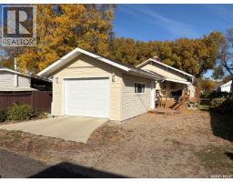 515 1st Street E, Shaunavon, SK S0N2M0 Photo 46