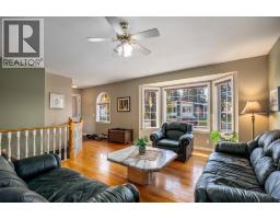 624 30 Avenue NE - photo 5