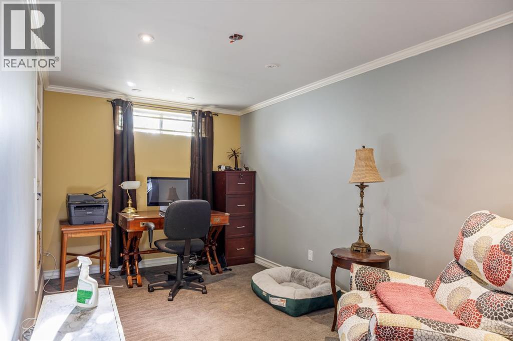 624 30 Avenue NE - 18