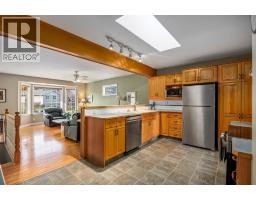 624 30 Avenue NE - photo 7