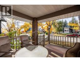 624 30 Avenue NE - photo 3