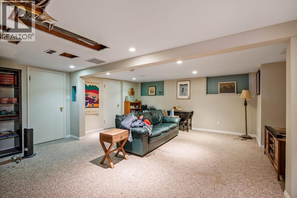 624 30 Avenue NE - 13
