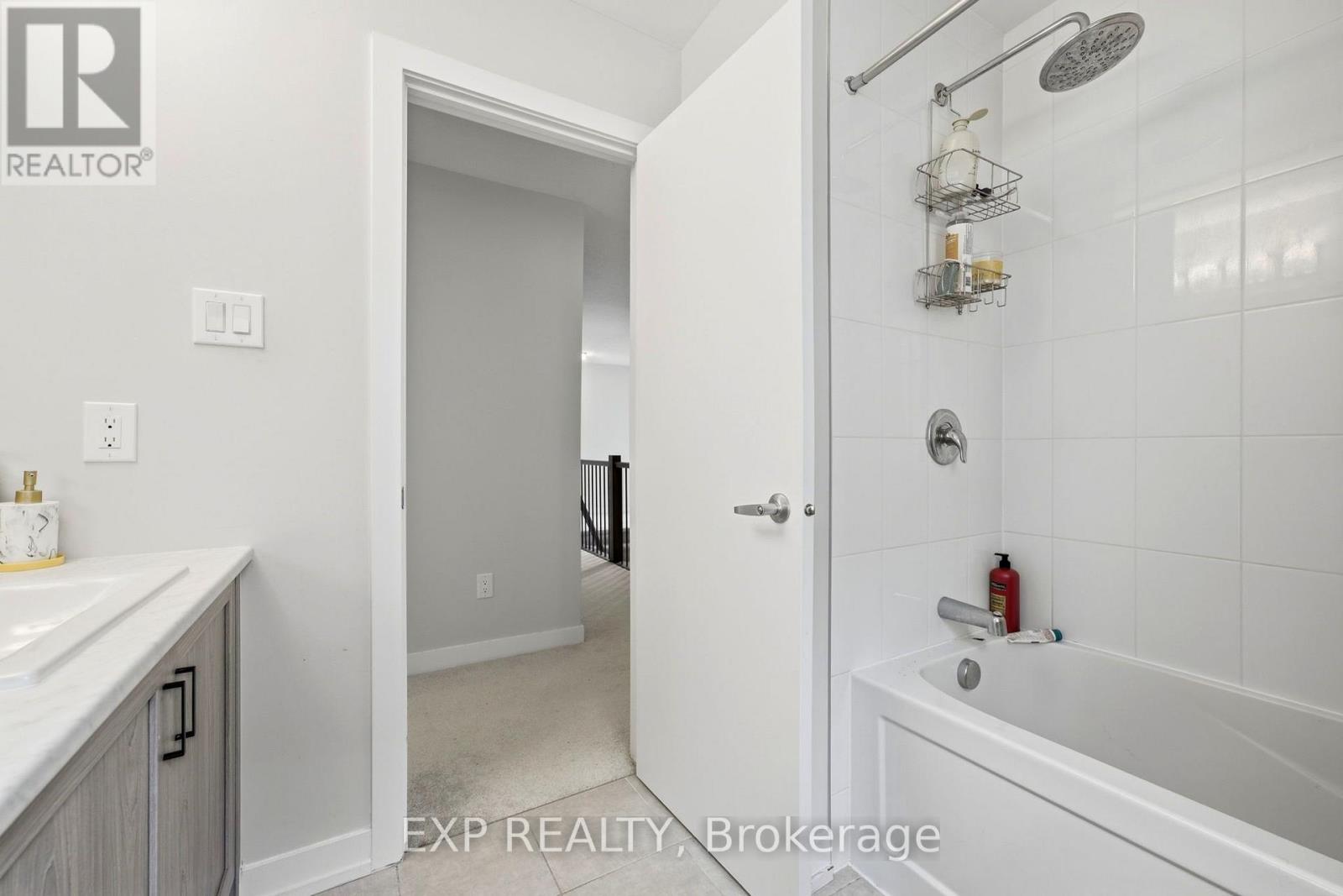 104 Hackamore Crescent — photo 25