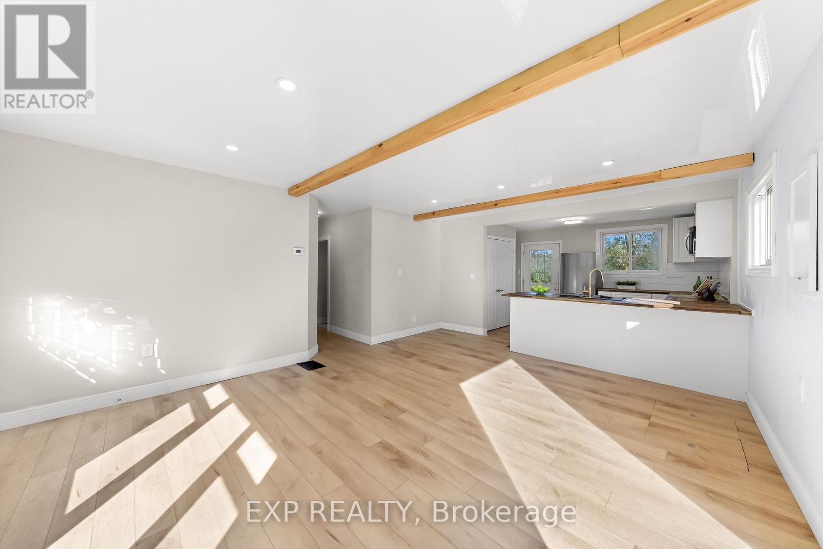 412 WINDMILL POINT ROAD N - 9
