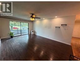 3pc Ensuite bath - 220 Prior Road S Unit# 1, Kelowna, BC V1X2Y4 Photo 17