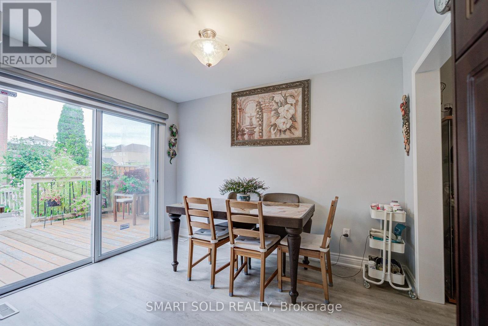 70 CONNERY CRESCENT - 17