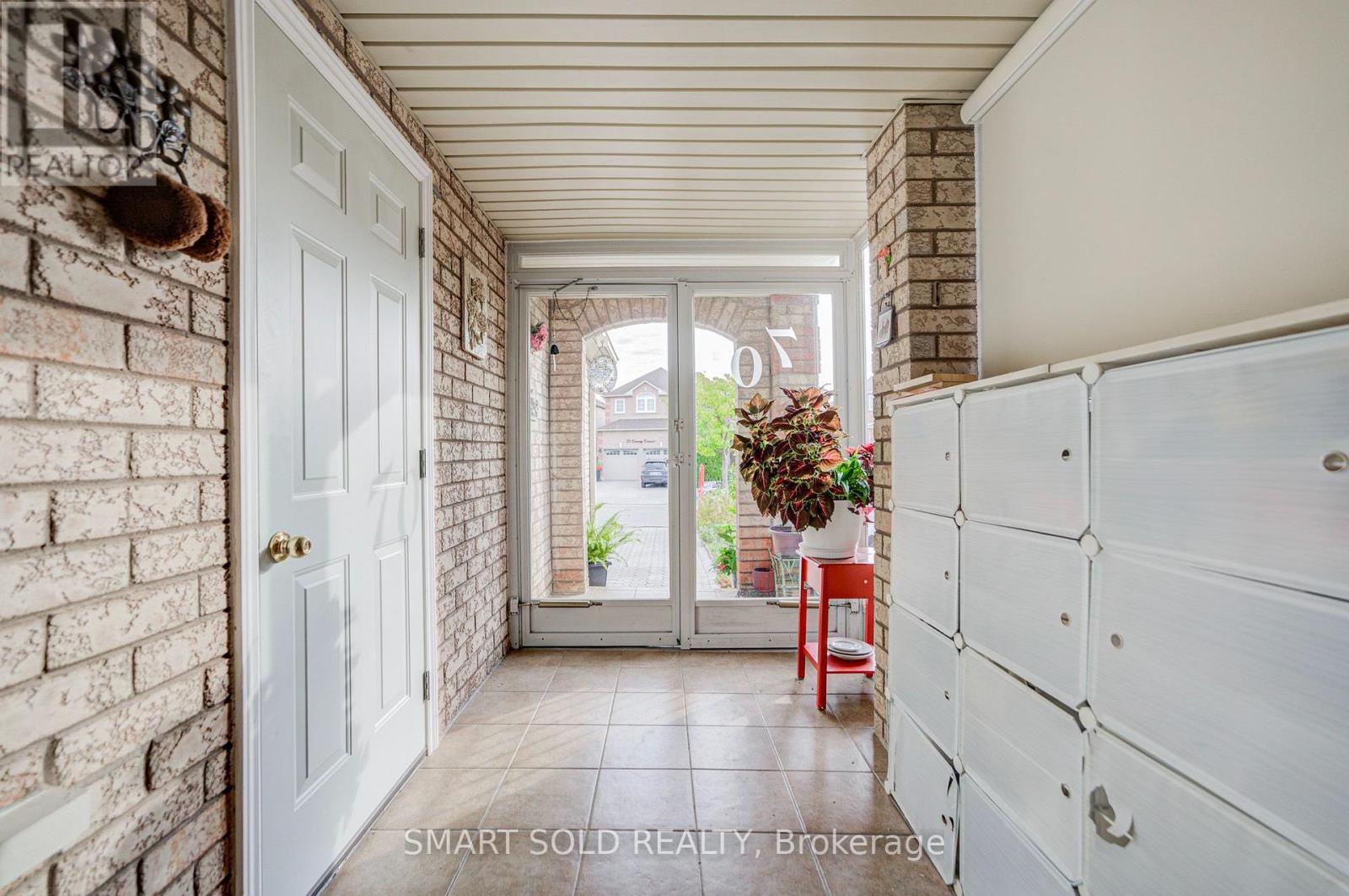 70 Connery Crescent, Markham, ON photo 2