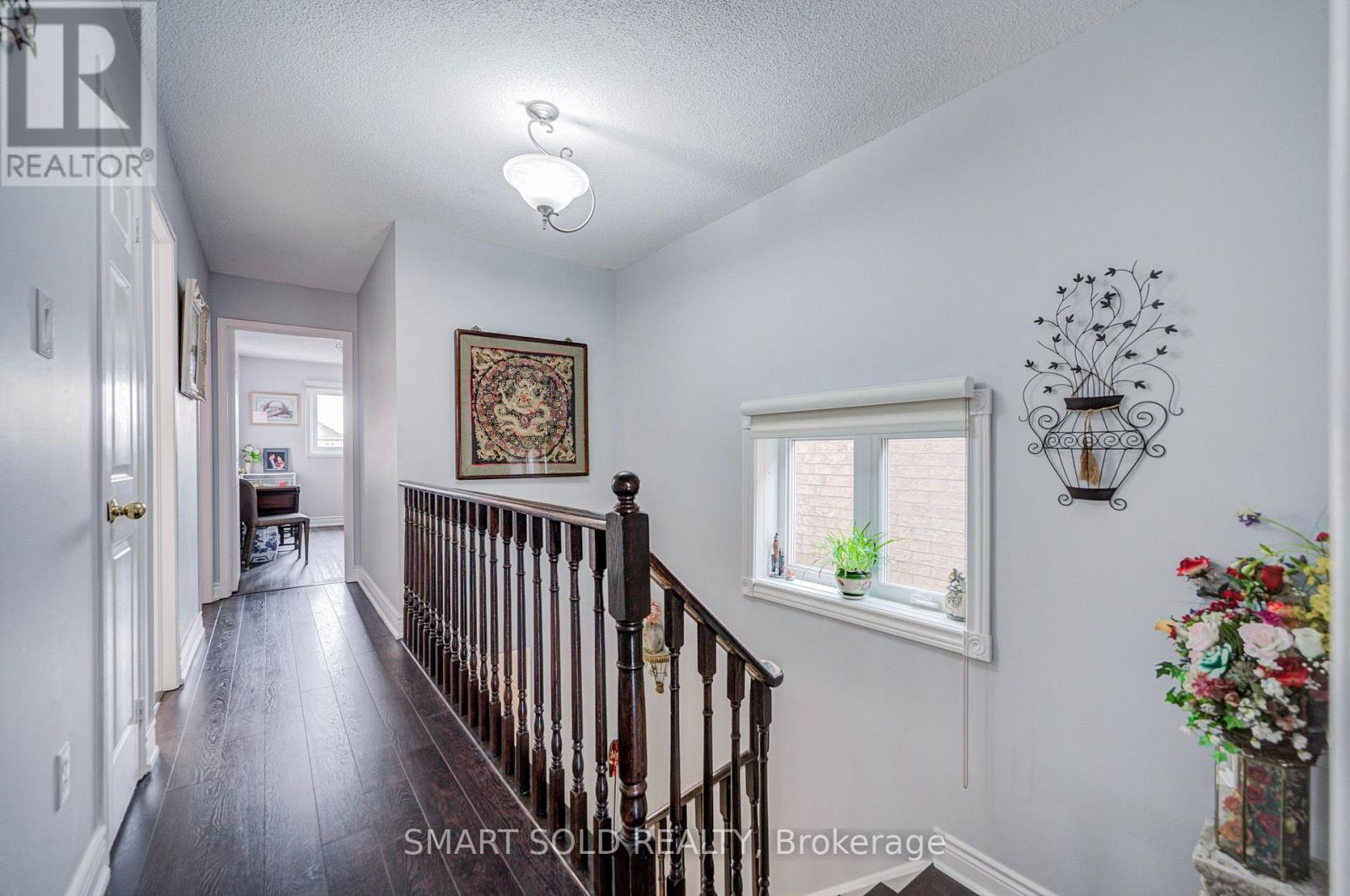 70 CONNERY CRESCENT - 21