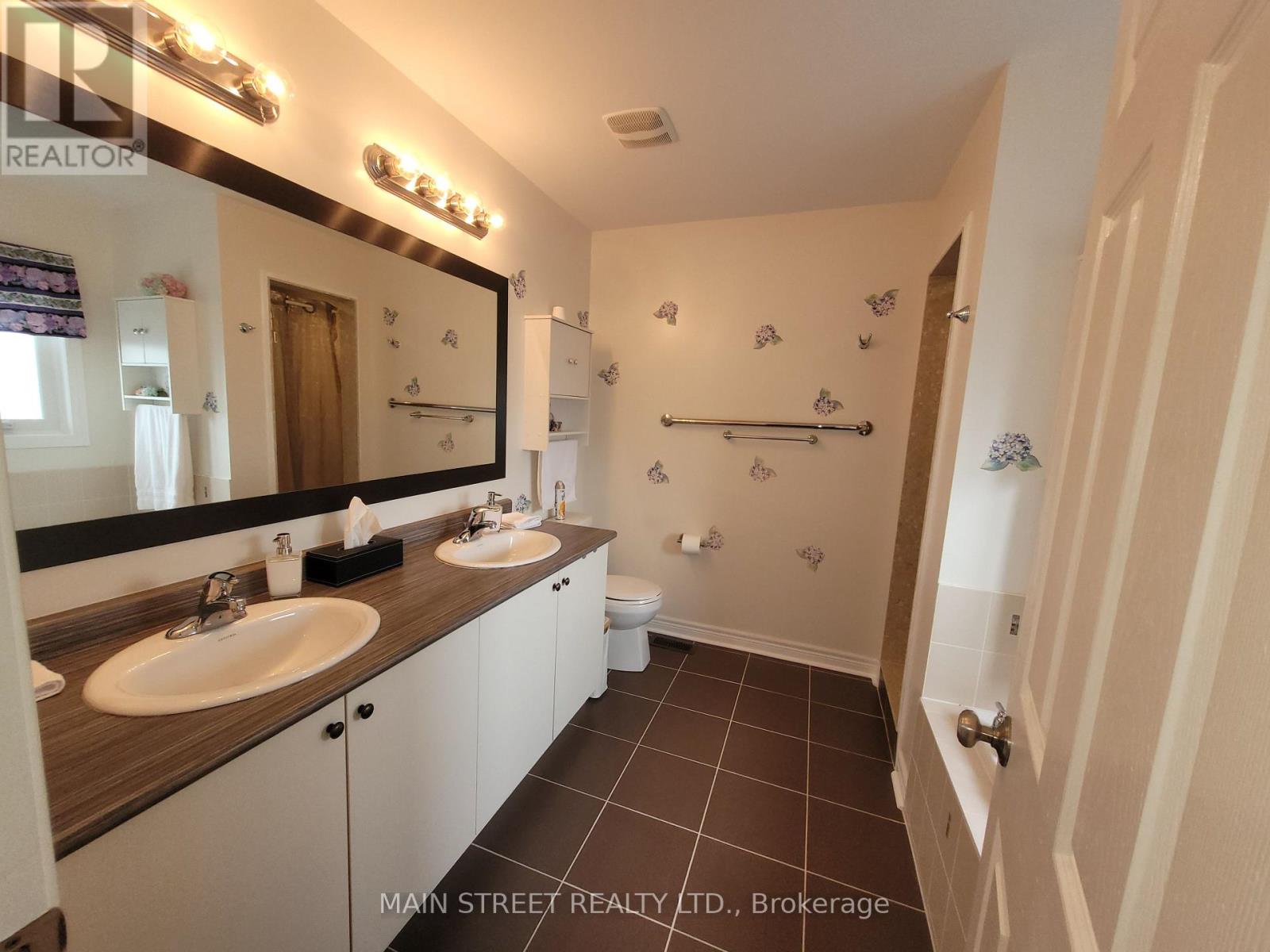 21 PRADY LANE - 28