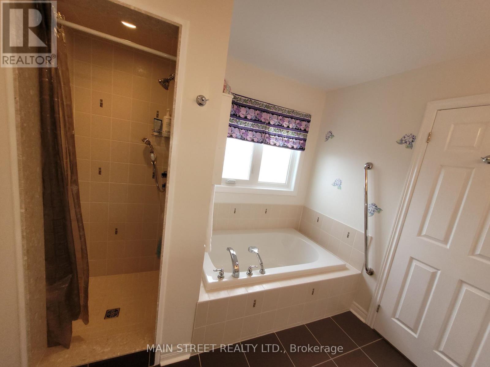 21 PRADY LANE - 30
