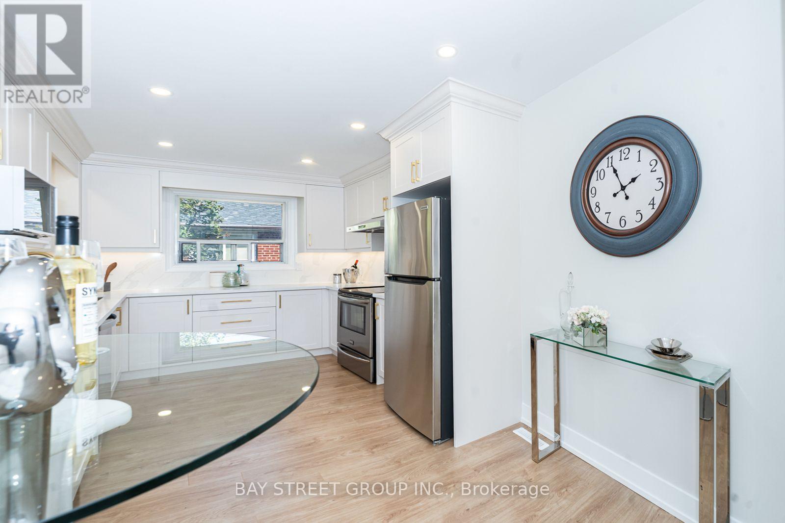 42 FAYE DRIVE - 10