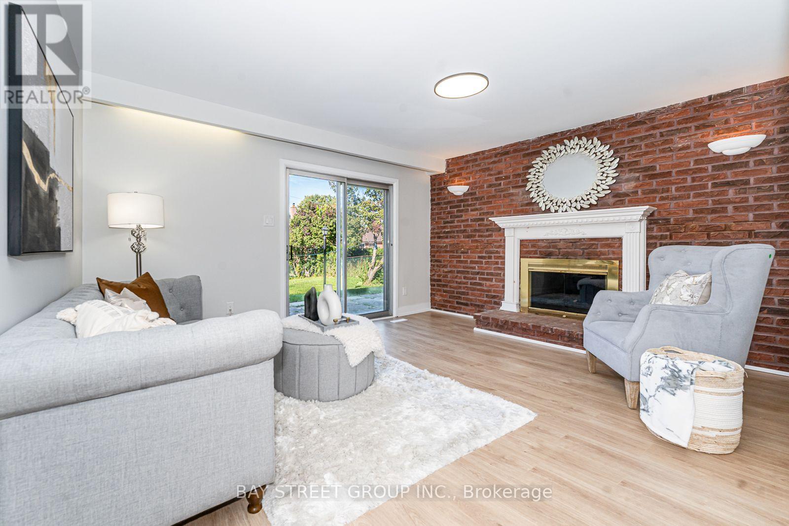42 Faye Drive, Toronto, ON photo 20