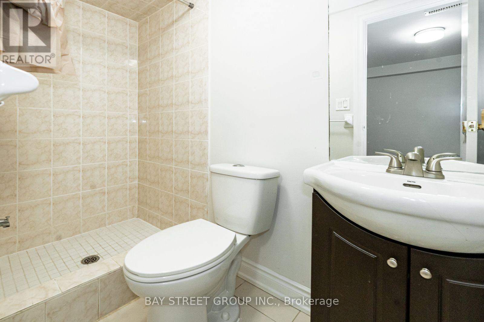 42 FAYE DRIVE - 28